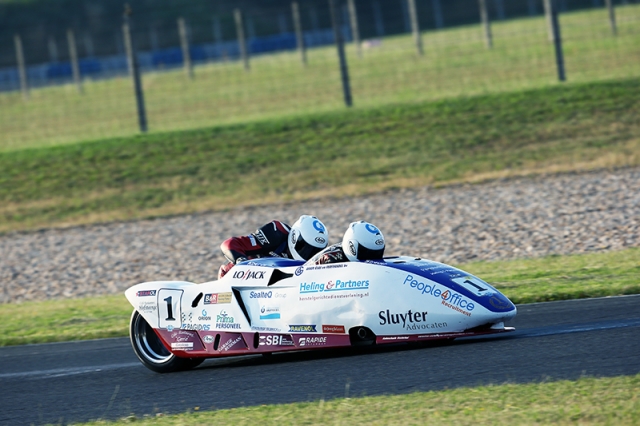 Team Streuer — Weekend met ups en downs voor team Streuer bij WK zijspannen in Hongarije