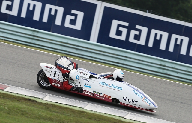 Team Streuer — Team Streuer mist snelheid en grip in thuis GP