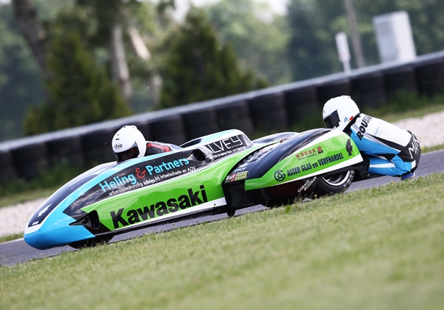 Team Streuer — Podium Team Streuer in spannende Goldrace tijdens WK zijspannen Slovakiaring